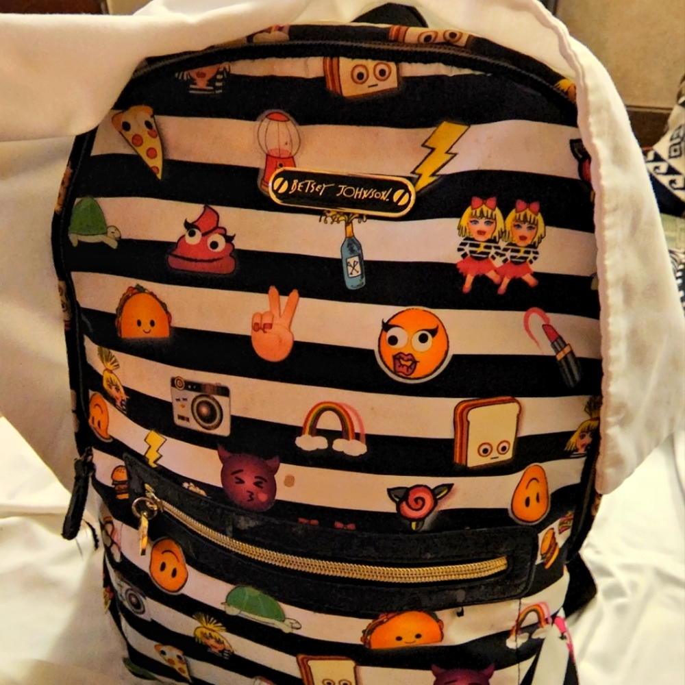 BETSEY JOHNSON - SPLATTER FLORAL PRINT BACKPACK